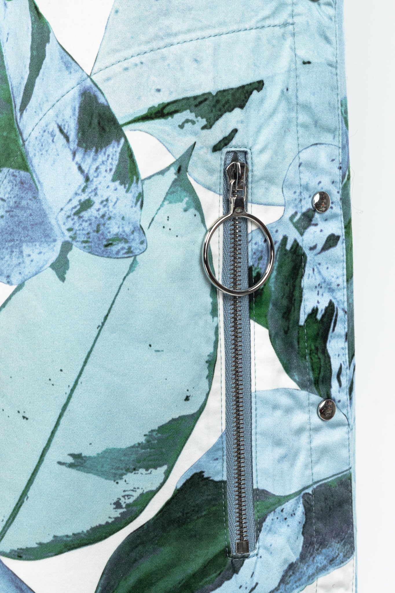 Akris Punto "Bleached Denim" Tropical Leaves-Print Cotton Poplin Shift Dress
