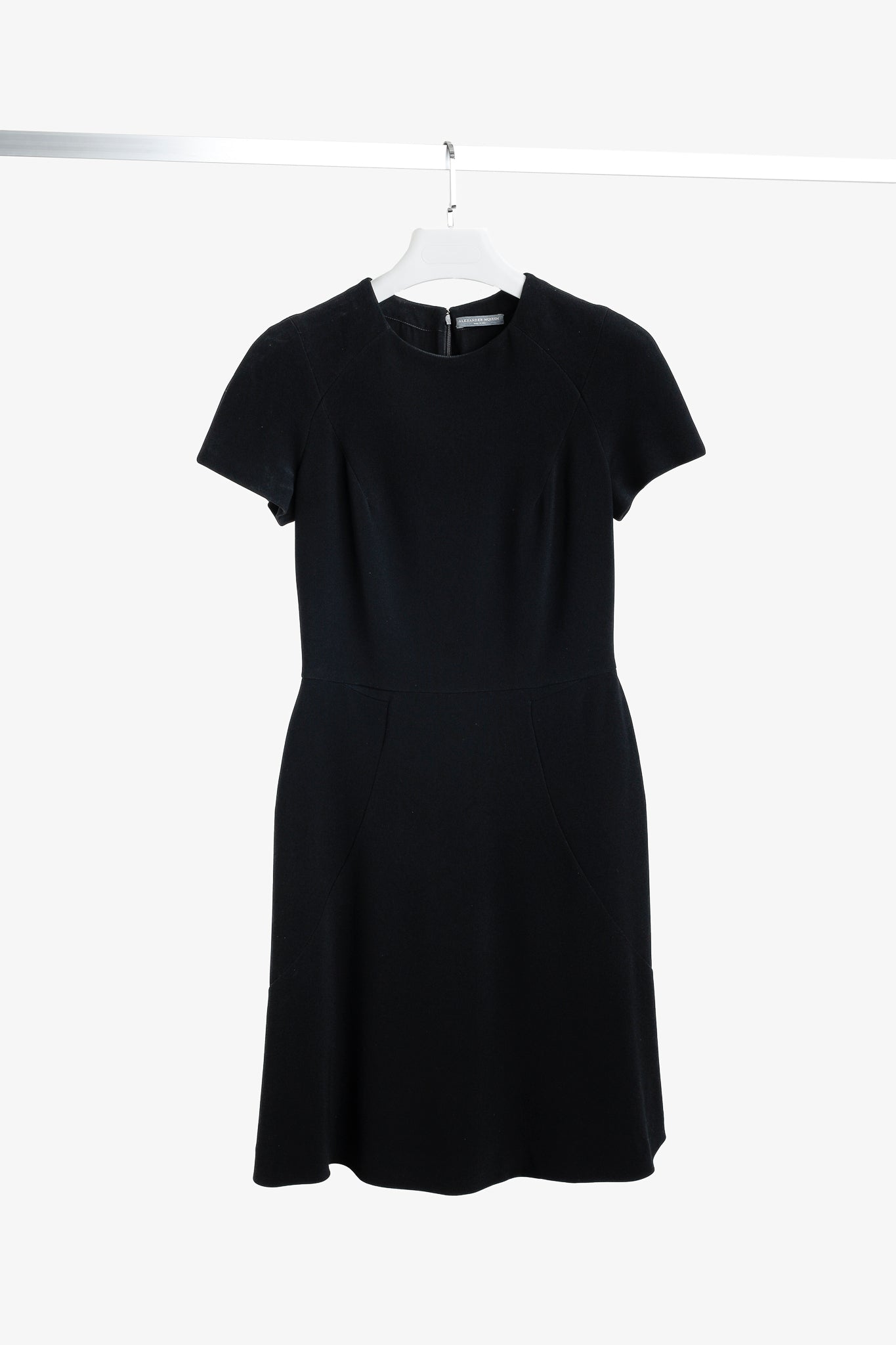 Alexander McQueen PF/16 Black Cady Short-Sleeve Knee-Length Dress