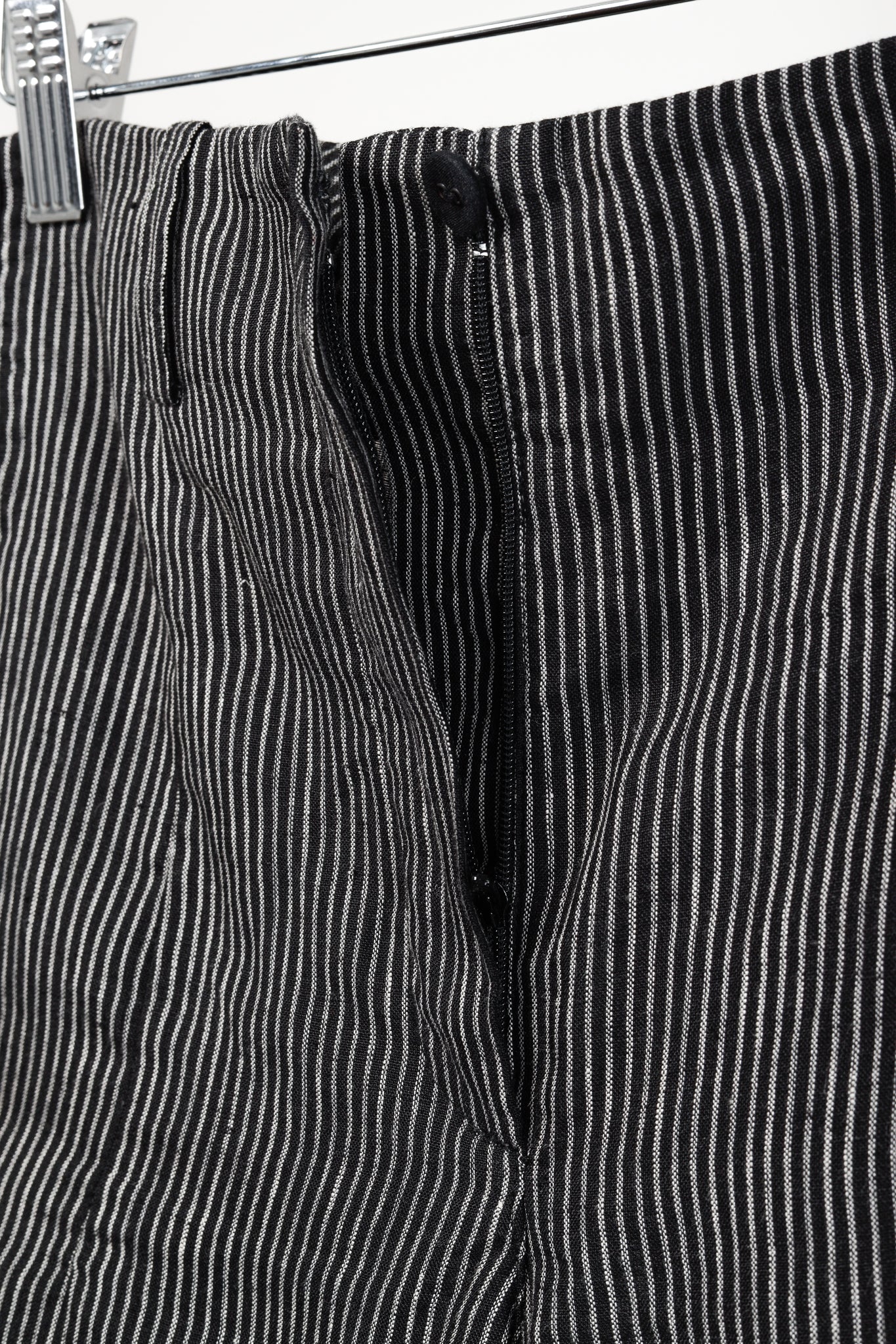 Annette Gortz SS/16 Solo Black Pinstripe-Linen Wide-Leg Pants