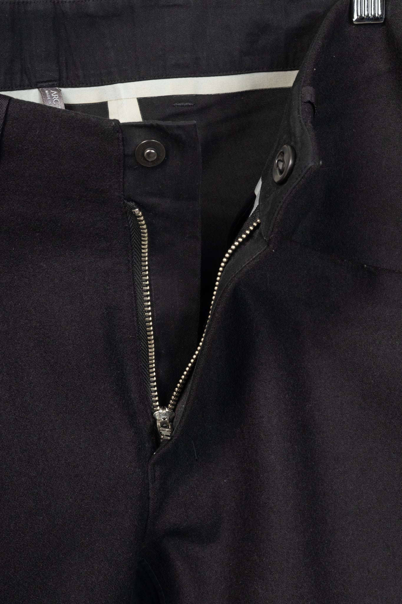 Arc'teryx Veilance Black Cotton & Wool-Flannel Slim Trousers