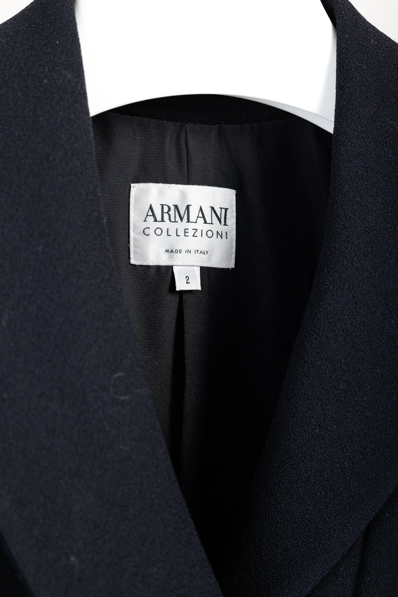 Armani Collezioni 2001 Vintage Minimalist Shawl Collar Navy Wool Blazer