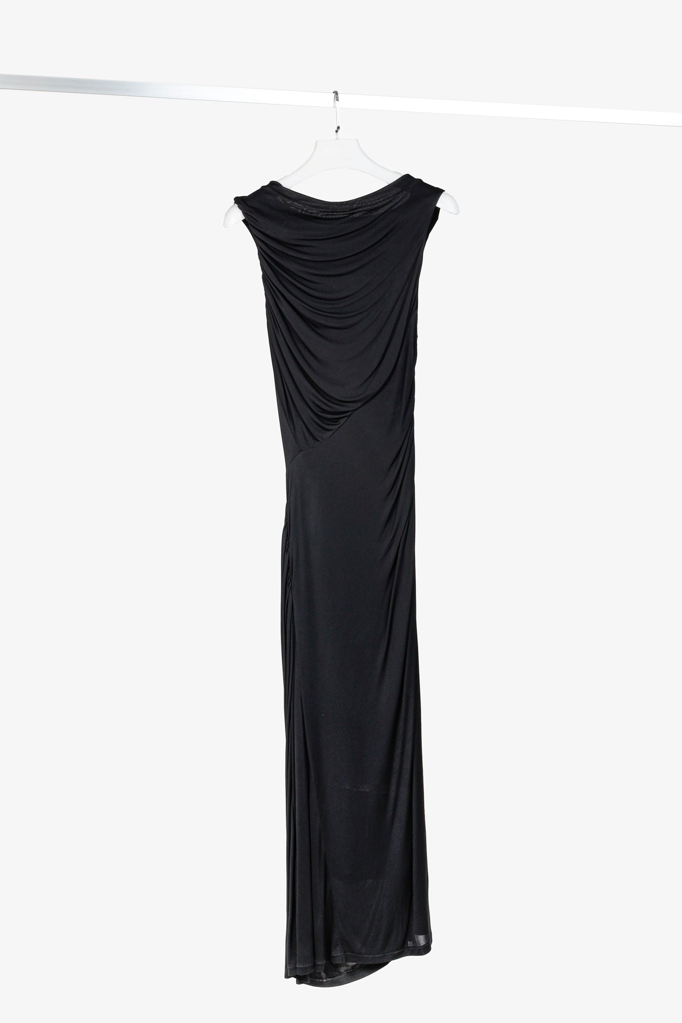 Atlein Black Sleveless Ruched Dress