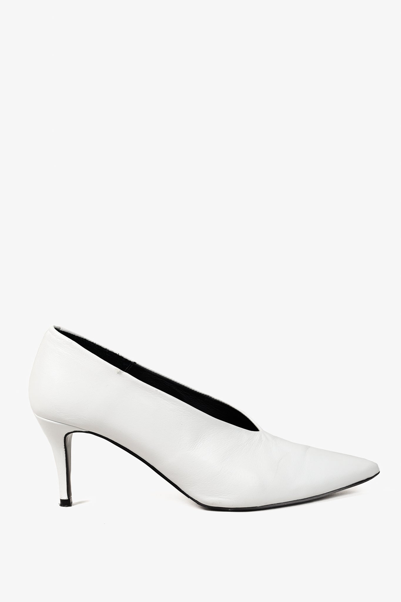 Billi Bi White Leather Pointed-Toe Pumps