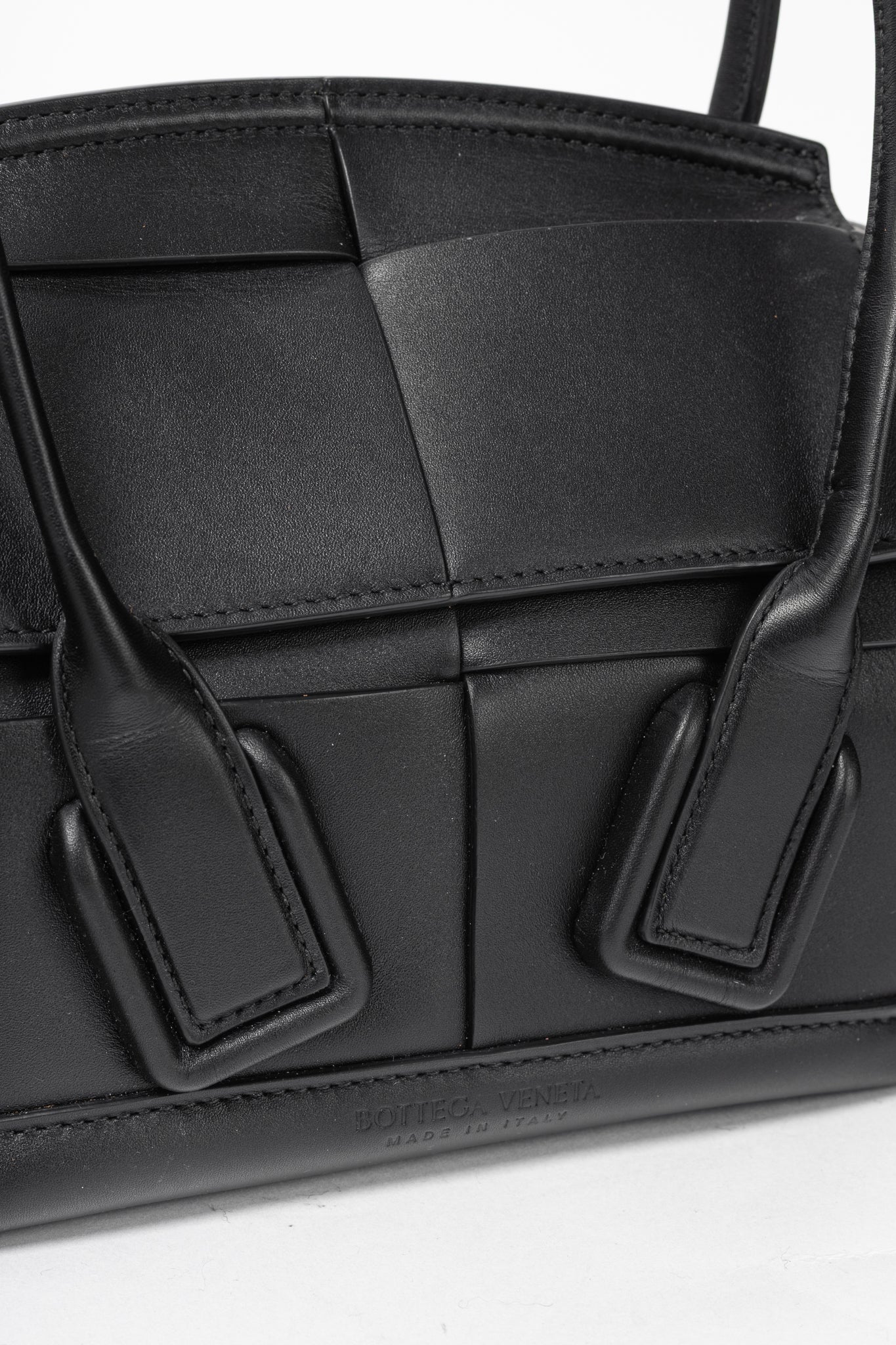 Bottega Veneta Mini Arco 29 Black Intrecciato Tote