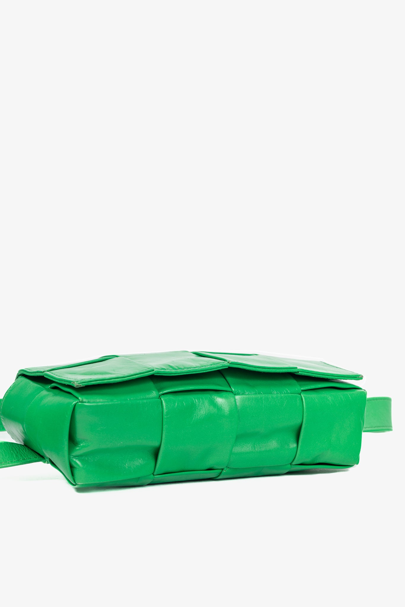 Bottega Veneta Cassette Mini Green Intreccio-Woven Belt Bag