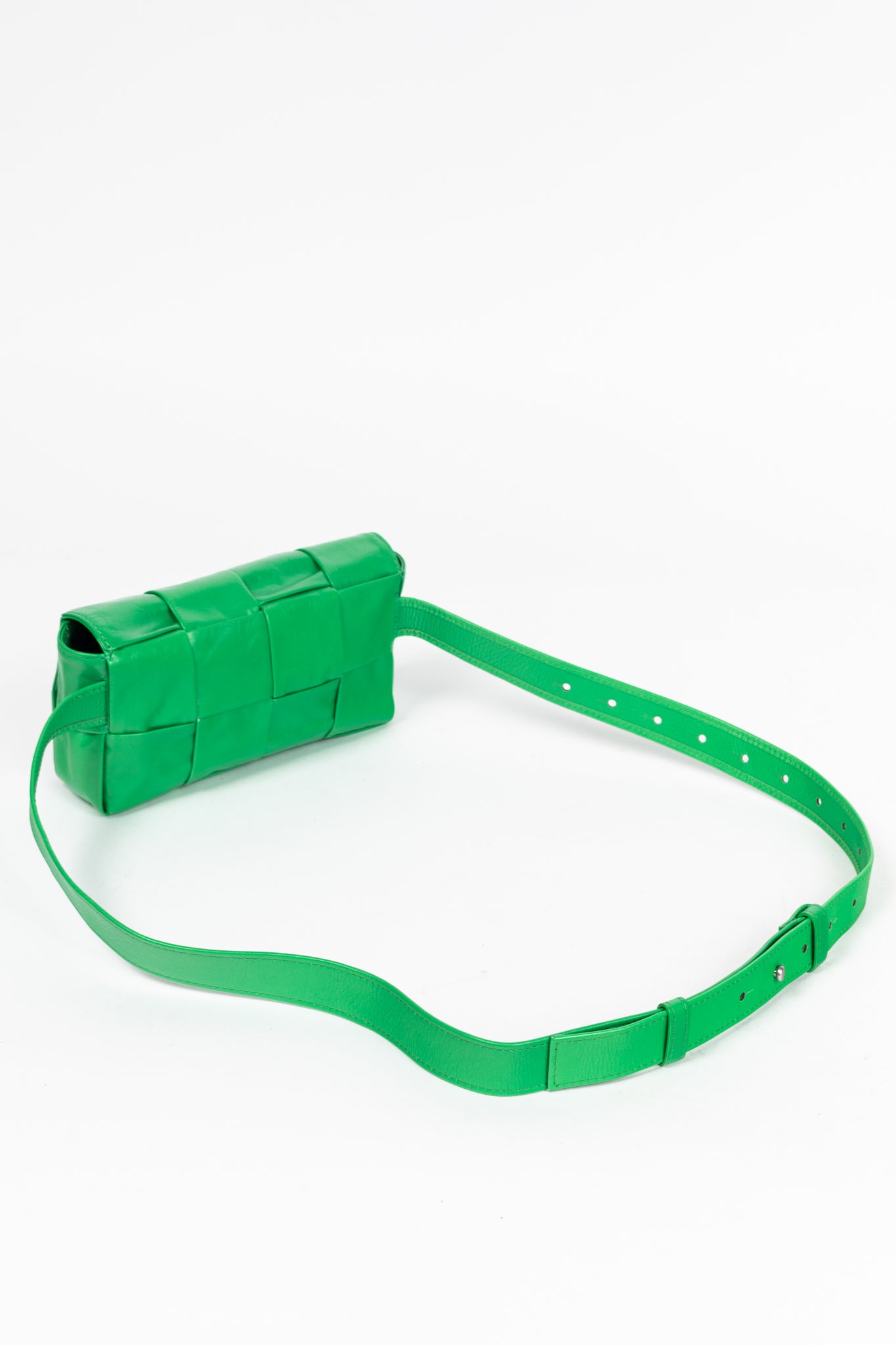 Bottega Veneta Cassette Mini Green Intreccio-Woven Belt Bag