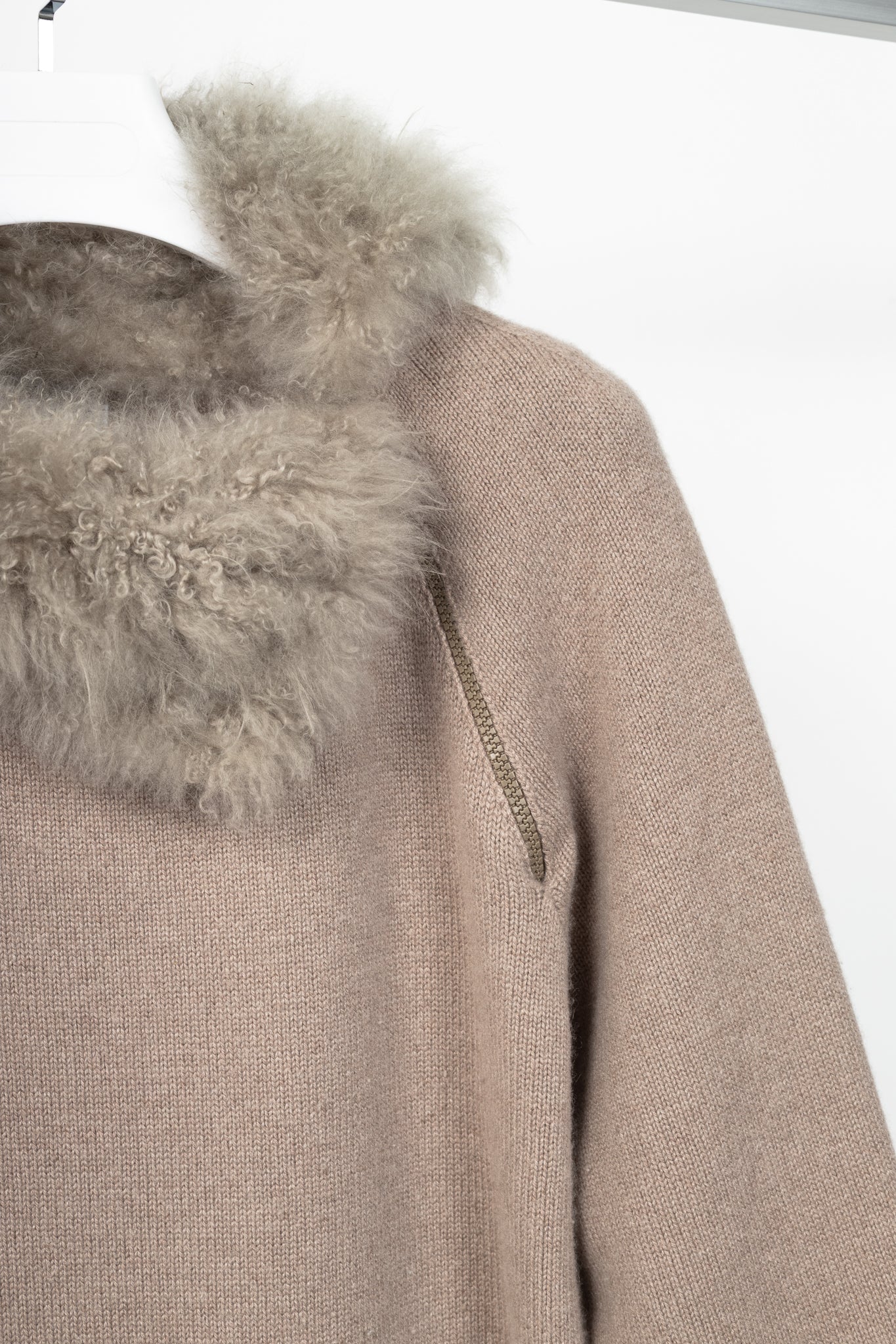 Brunello Cucinelli Brown Cashmere-Knit Sheepskin-Collar Sweater