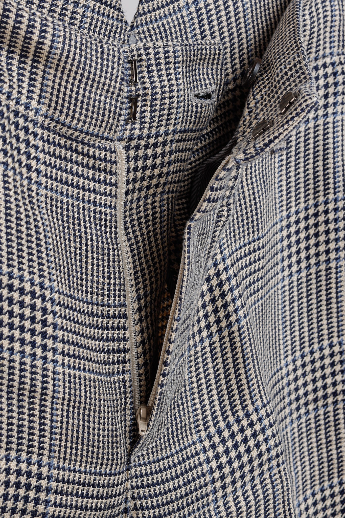 Brunello Cucinnelli SS/19 Beige & Black Linen Check Trousers