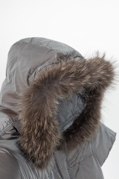 Brunello Cucinelli Grey Quilted Fur-Hood Cap-Sleeve Puffer Down Coat