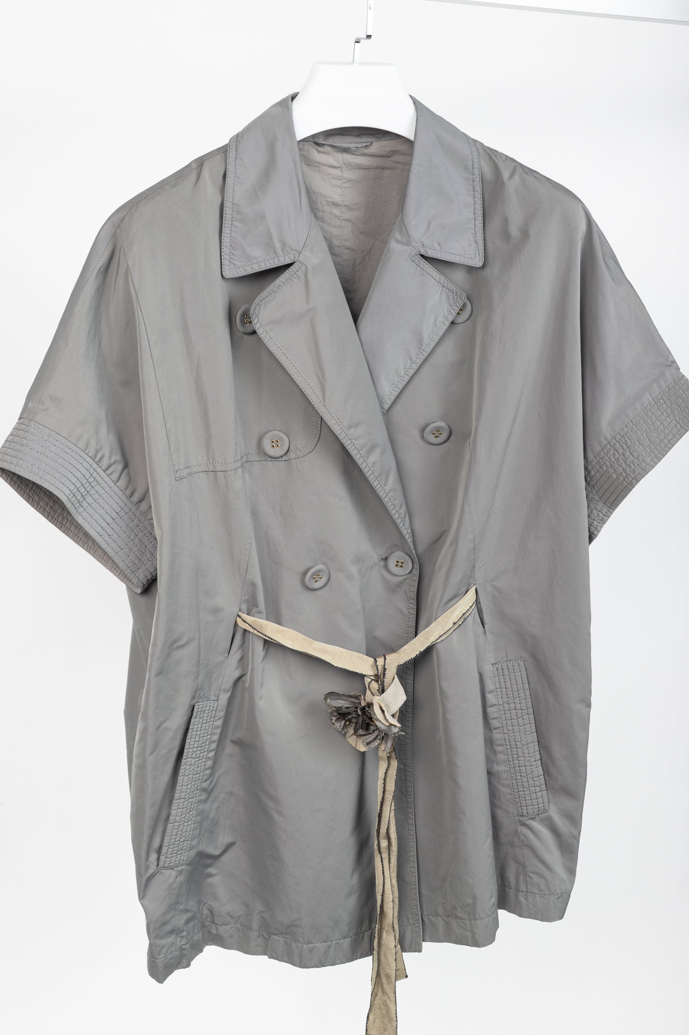 Brunello Cucinelli Grey Taffeta Double-Breasted Rosette-Belt Short-Sleeve Jacket