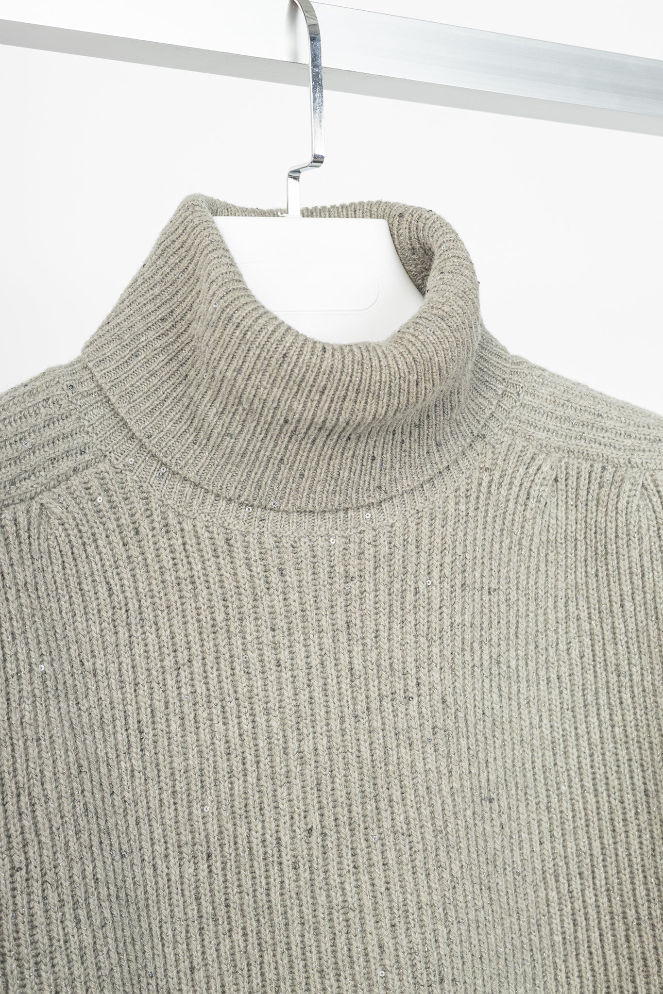Brunello Cucinelli AW22 Grey Cashmere-Blend Sequin Turtleneck Sweater