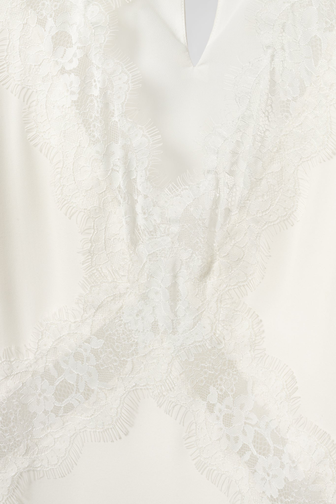 CAMI NYC Skylar White Silk-Crepe Lace-Trim Cutout Blouse