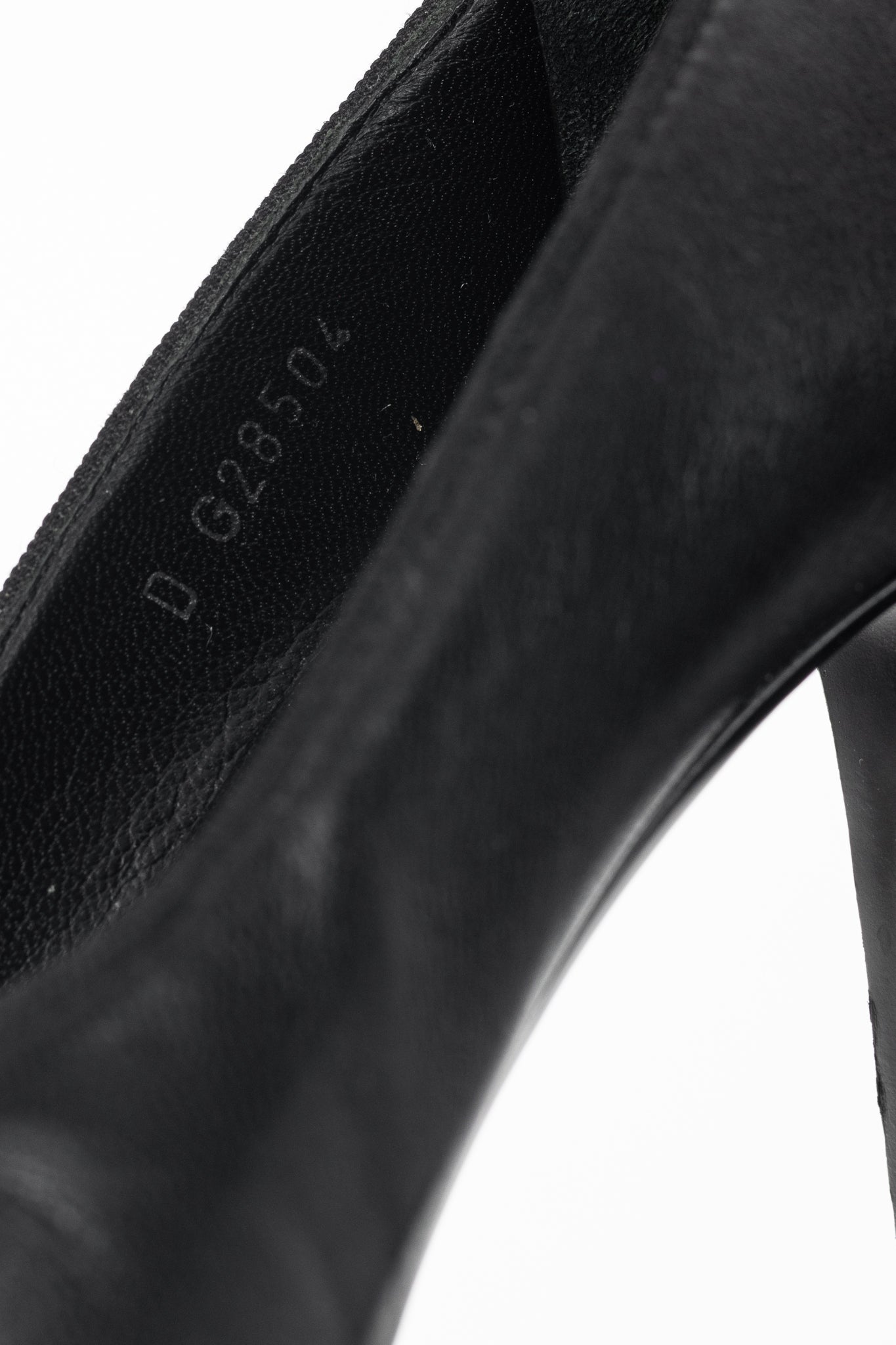 Chanel Black Leather CC-Cap-Toe Bow Pumps