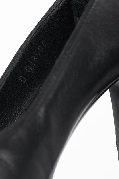 Chanel Black Leather CC-Cap-Toe Bow Pumps