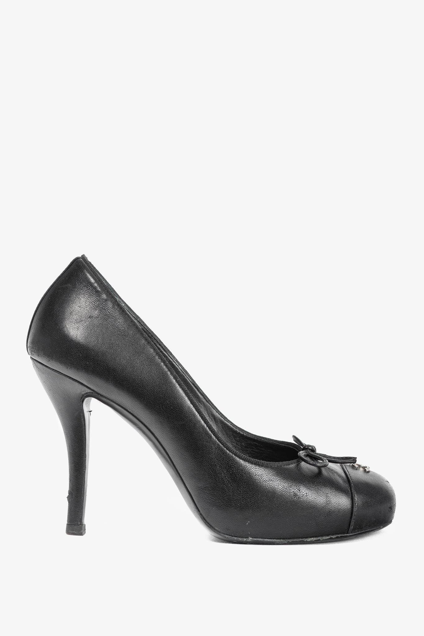 Chanel Black Leather CC-Cap-Toe Bow Pumps
