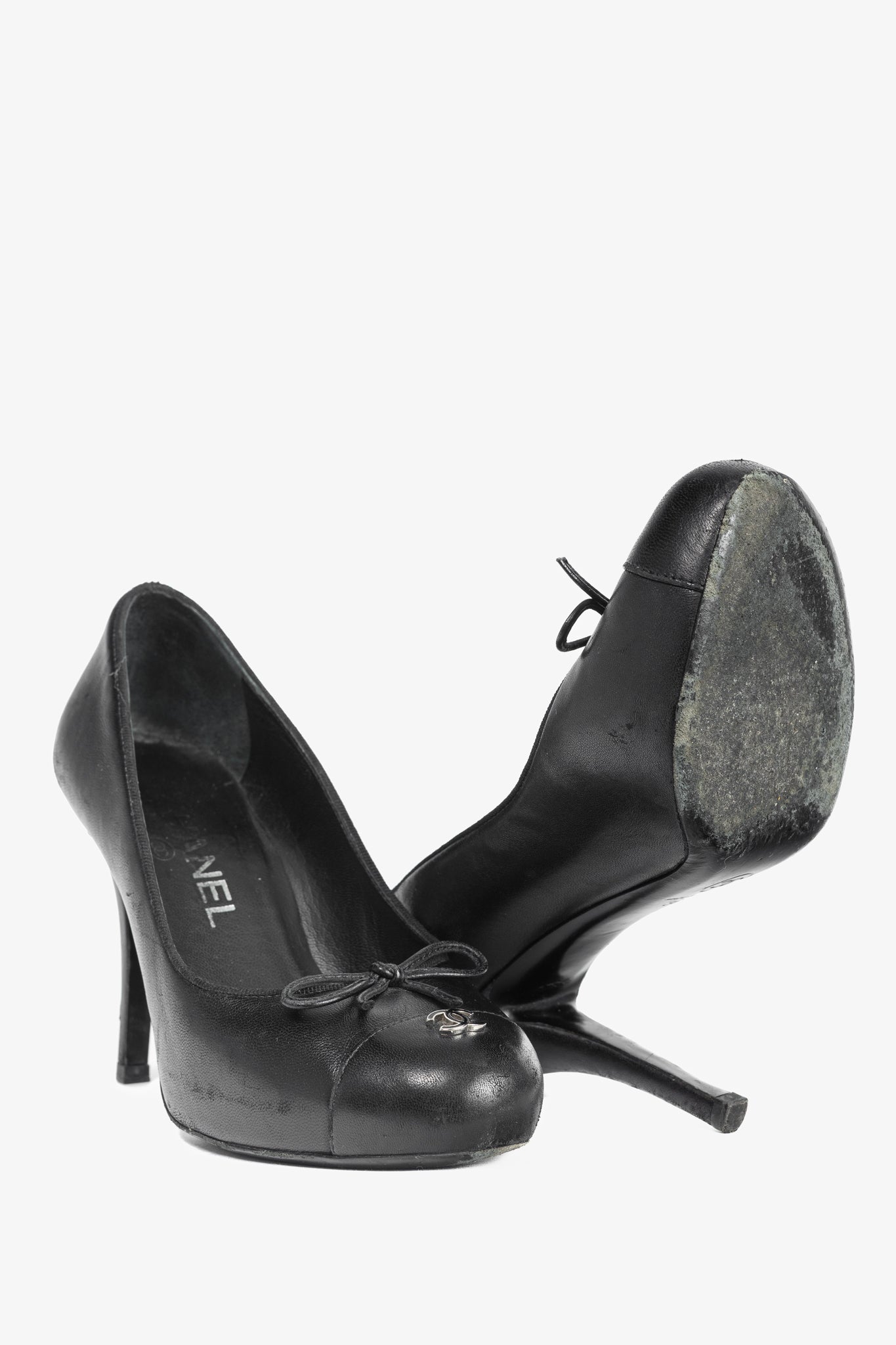 Chanel Black Leather CC-Cap-Toe Bow Pumps