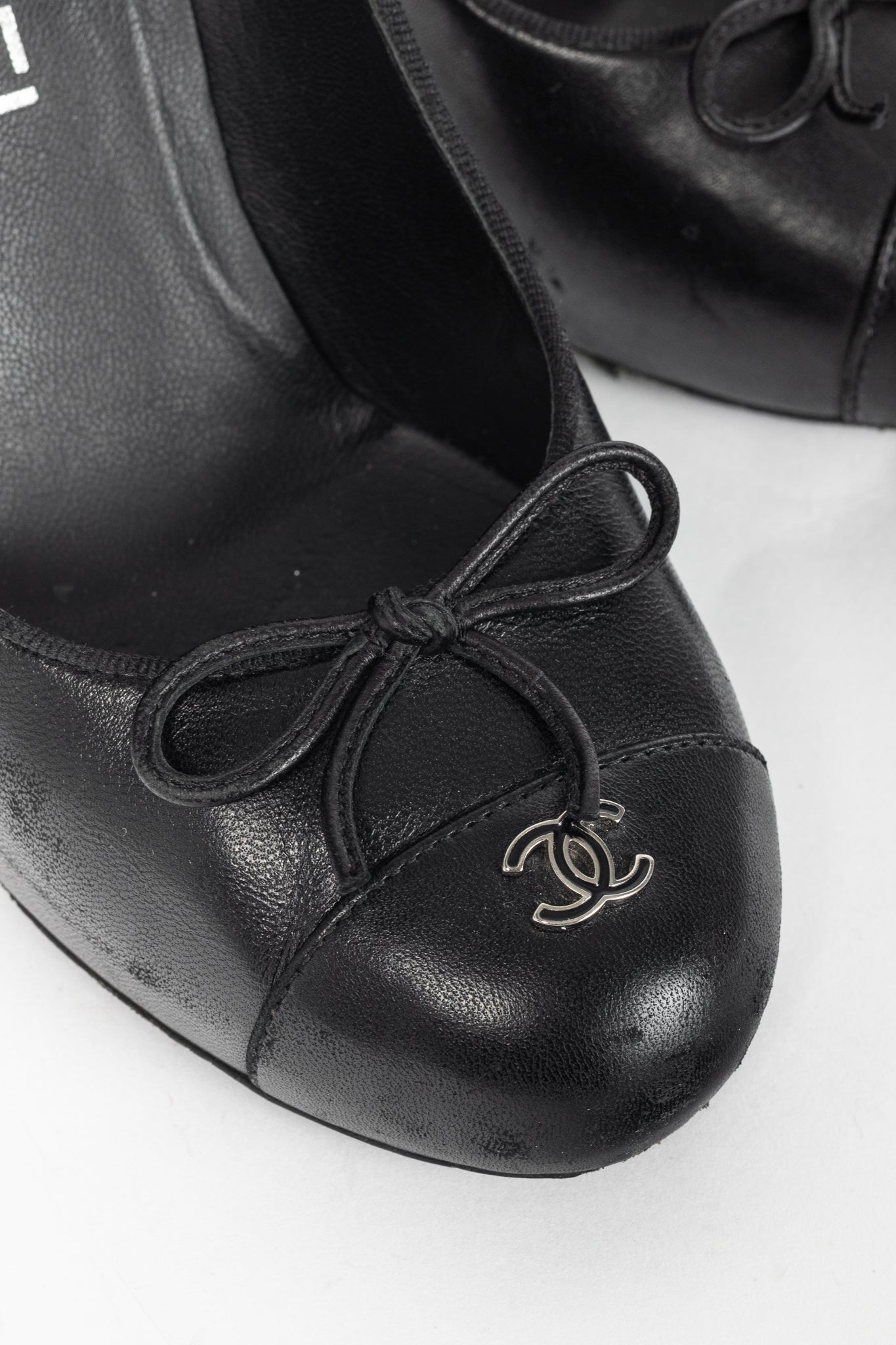 Chanel Black Leather CC-Cap-Toe Bow Pumps