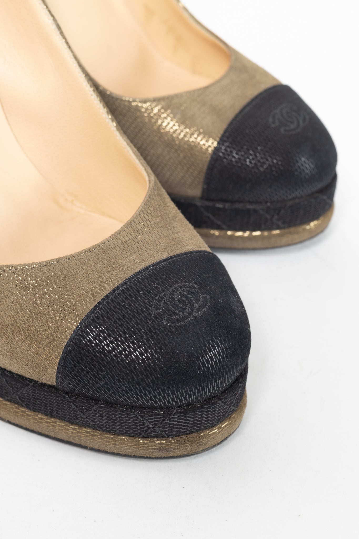 Chanel 12A Khaki & Noir Suede Cap-Toe Pumps