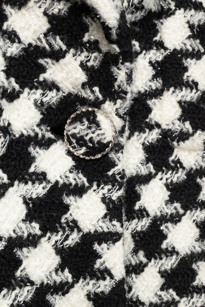 Chanel AW/19 Runway White & Black Houndstooth Wool-Tweed Coat