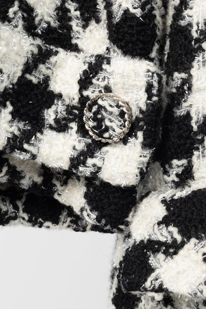 Chanel AW/19 Runway White & Black Houndstooth Wool-Tweed Coat