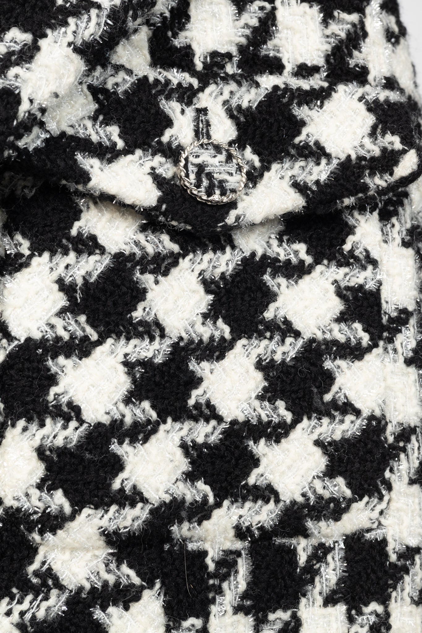 Chanel AW/19 Runway White & Black Houndstooth Wool-Tweed Coat