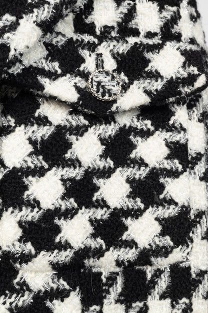 Chanel AW/19 Runway White & Black Houndstooth Wool-Tweed Coat