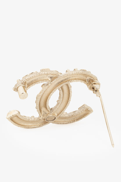 Chanel 21P Gold-Tone Crystal-Embellished CC-Logo Brooch