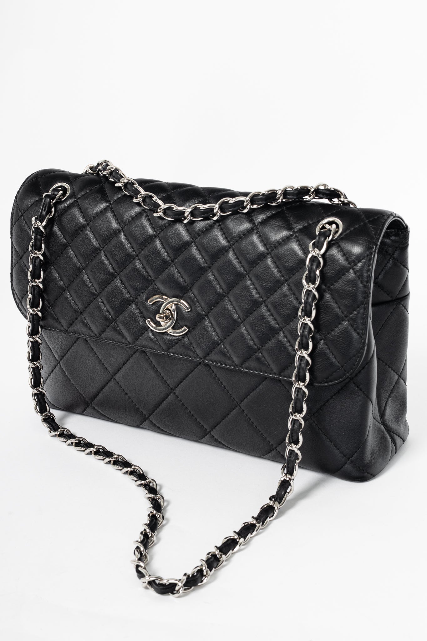Chanel 12C In the Business Flap Noir Leather Quilted Shoulder Bag