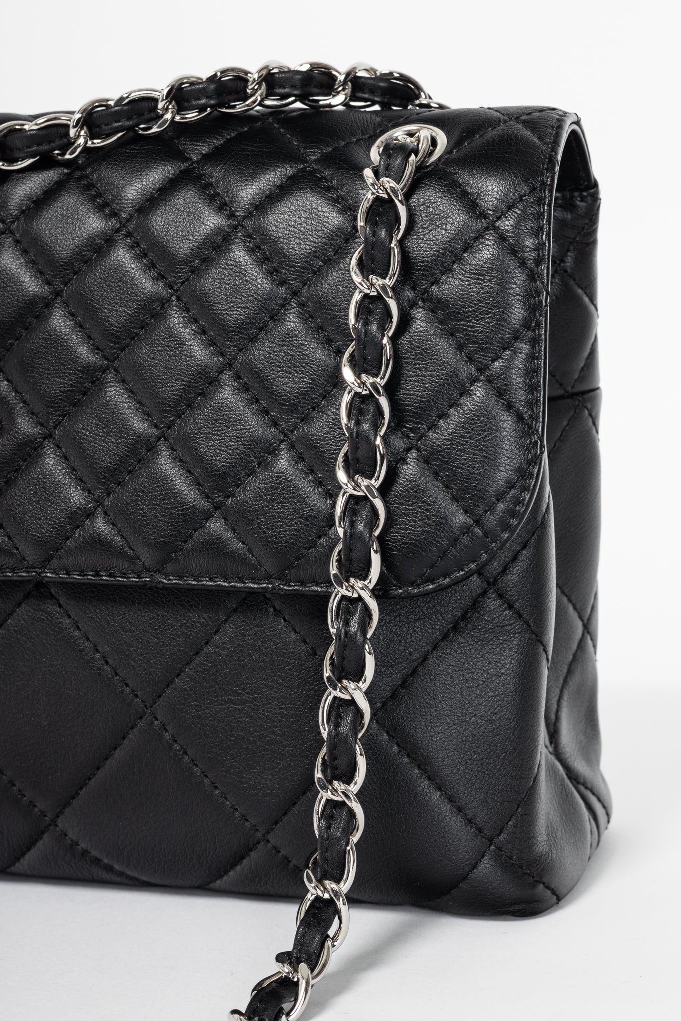Chanel 12C In the Business Flap Noir Leather Quilted Shoulder Bag