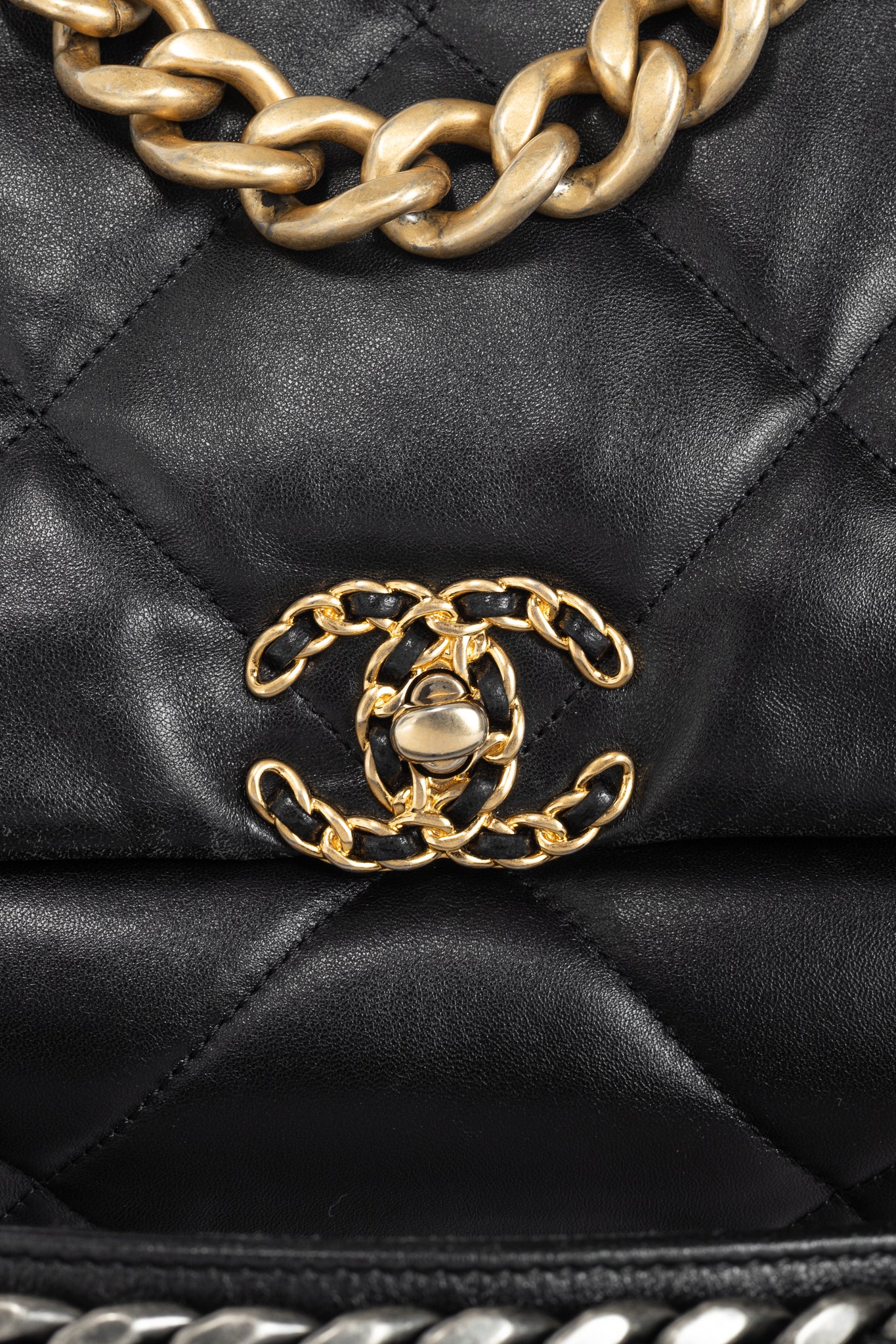 Chanel Maxi Flap Black Quilted Lambskin Handbag