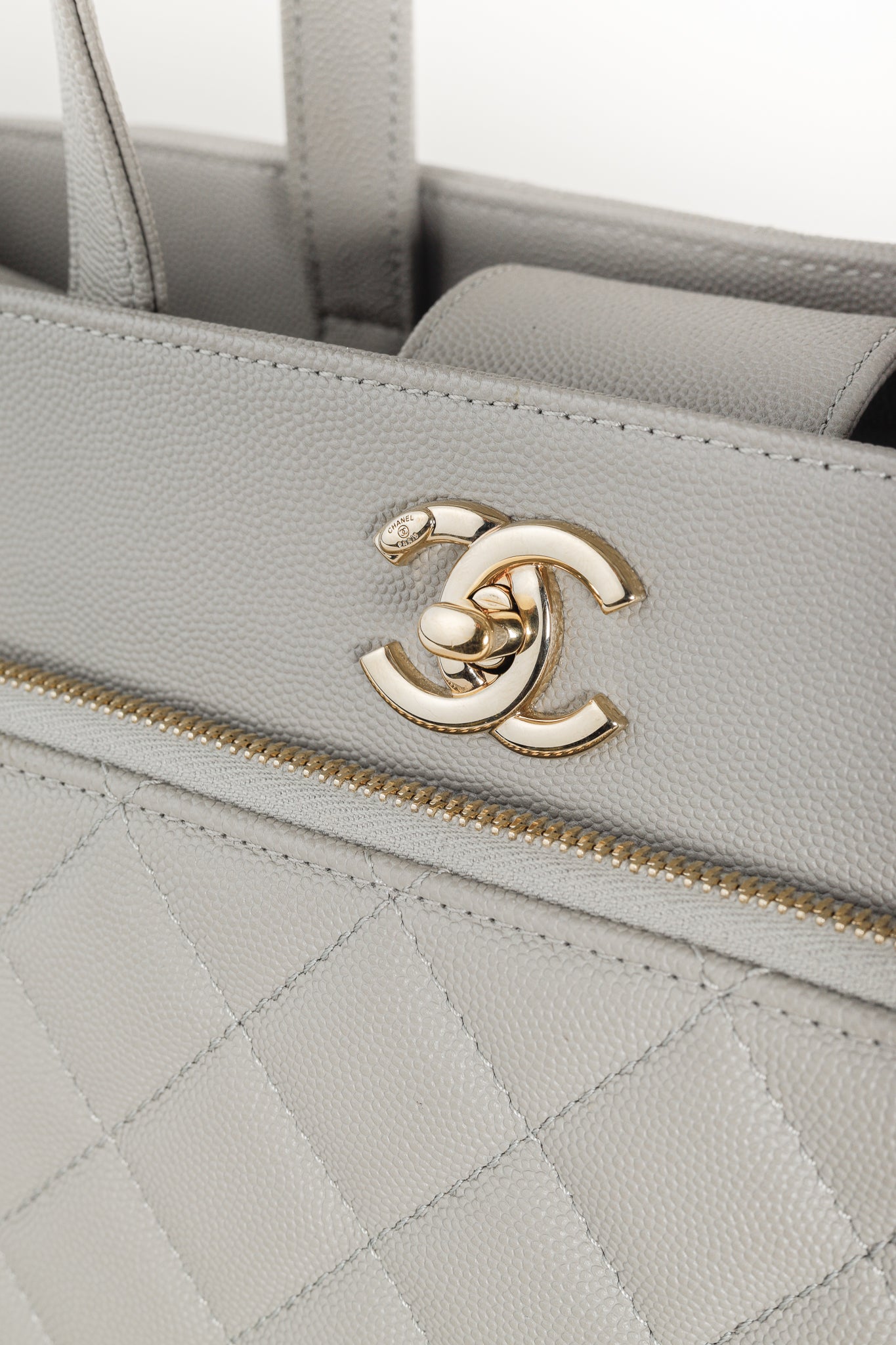 Chanel Business Affinity Large Grey Caviar Leather GHW Quilted Tote