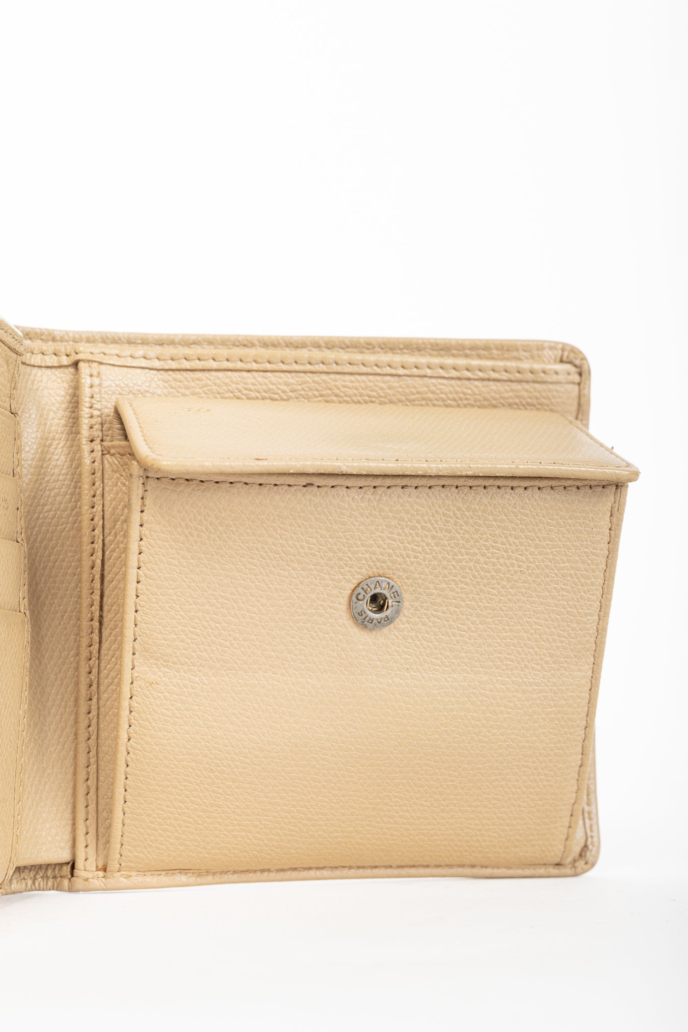Chanel Camel Caviar Leather CC-Logo Bifold Wallet