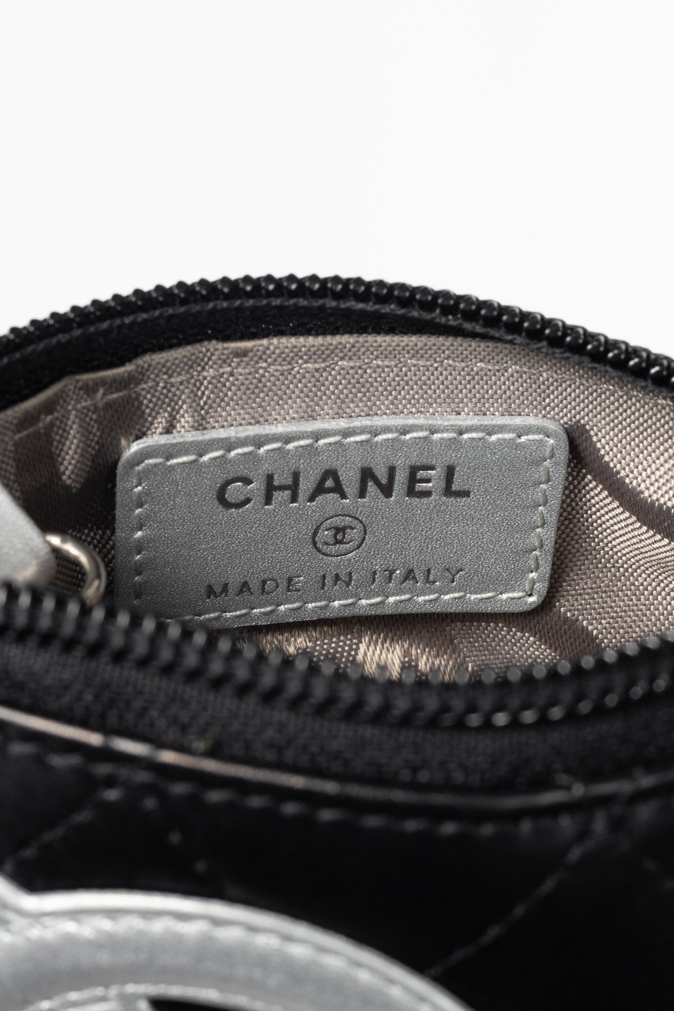 Chanel 12C Noir & Argen Cambon CC Quilted Card Case