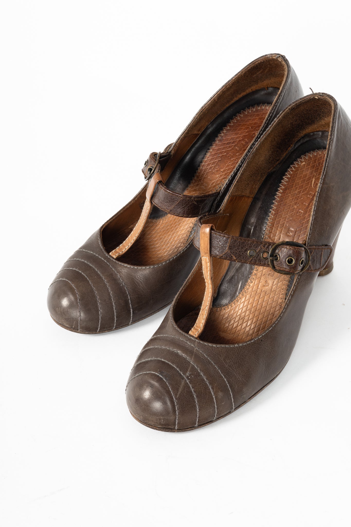Chie Mihara Brown Quilted T-Strap Mary Jane Pumps