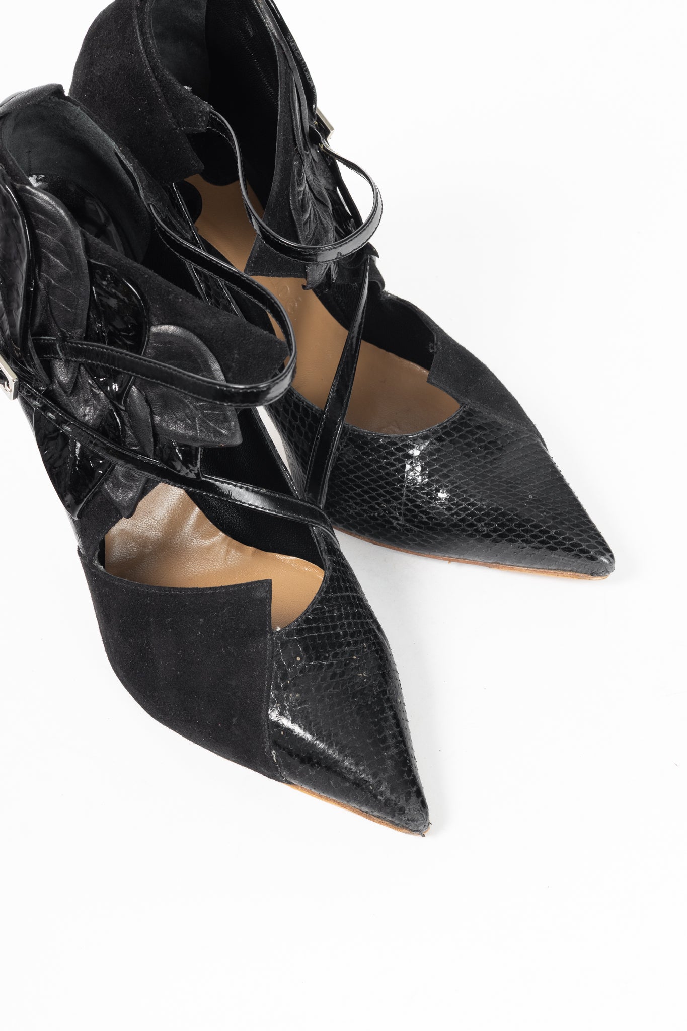 Chloe AW08 Runway Black Snake-Embossed, Suede & Leaf-Applique Heels