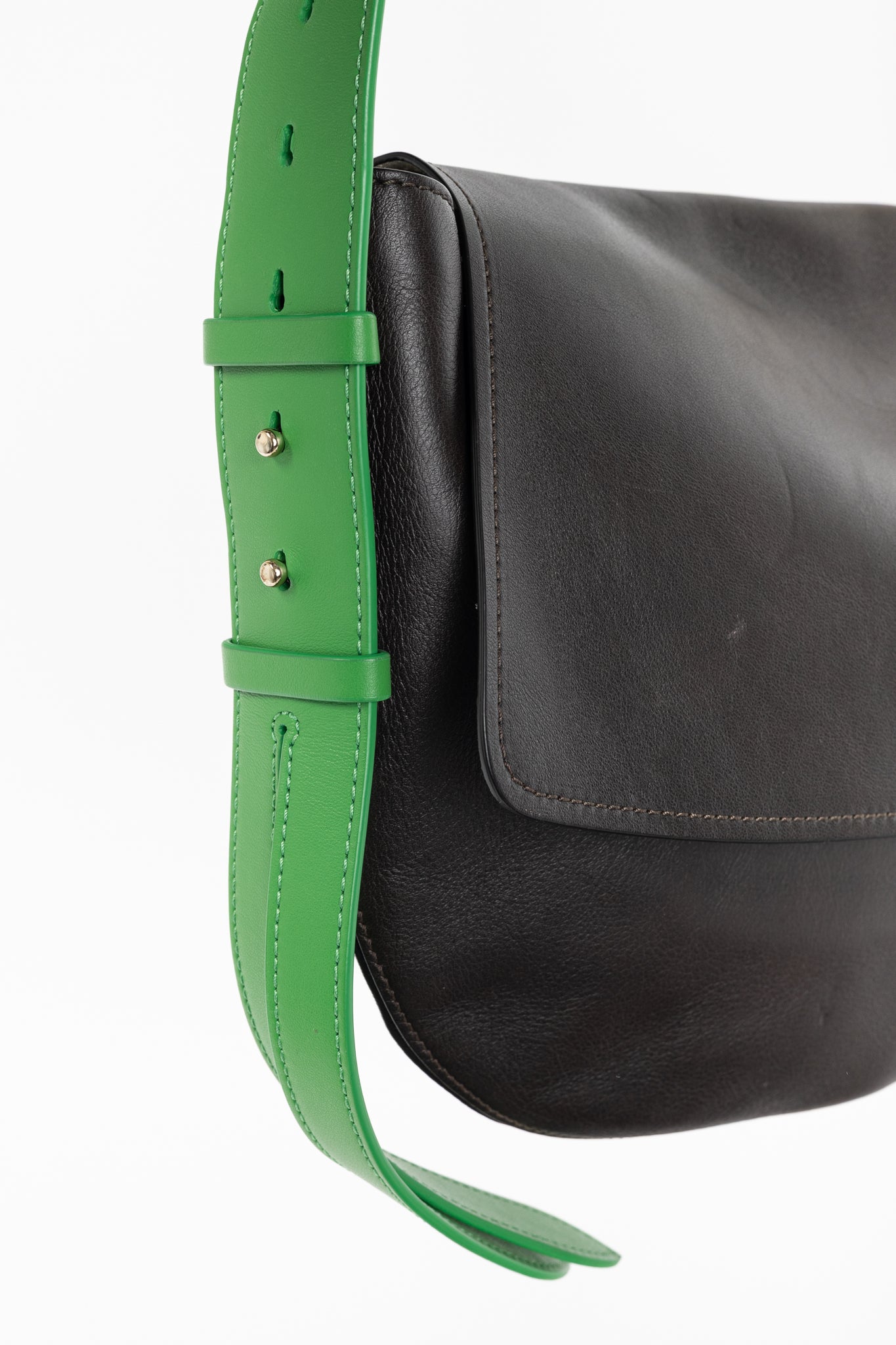 Chloe Kiss "Off Brown" Leather Green-Strap Shoulder Bag