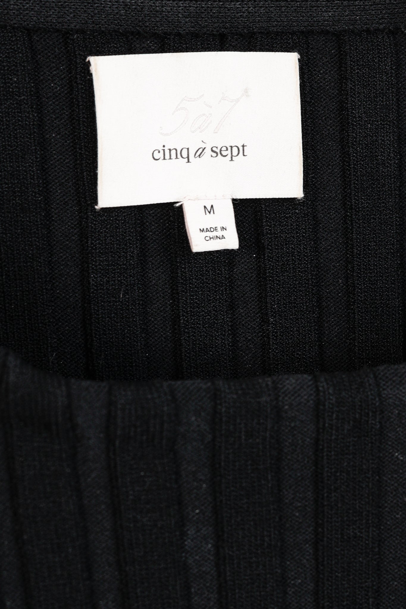 Cinq a Sept Pices Black Wide-Ribbed Knit Long Sleeve Pullover