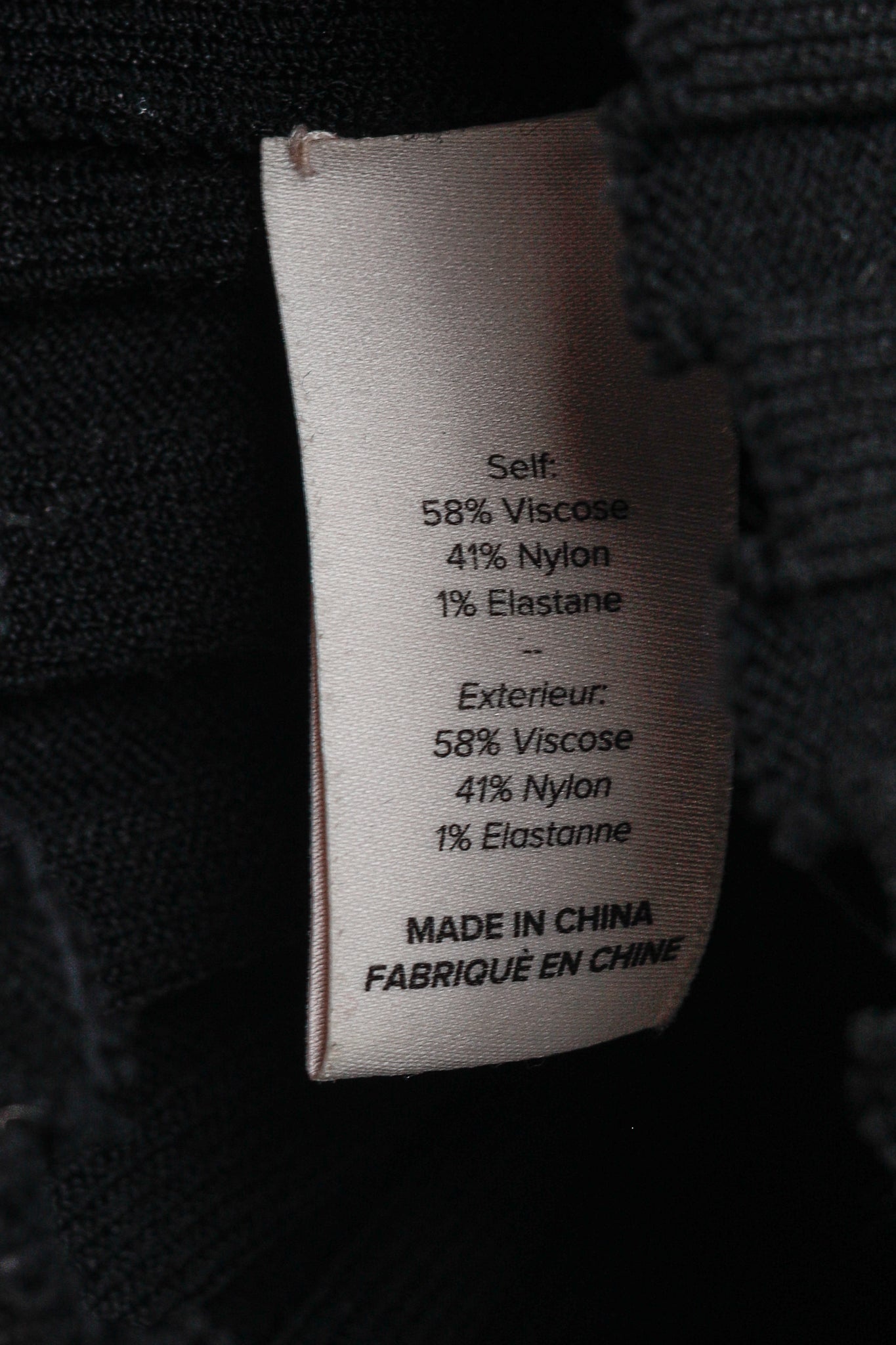 Cinq a Sept Pices Black Wide-Ribbed Knit Long Sleeve Pullover