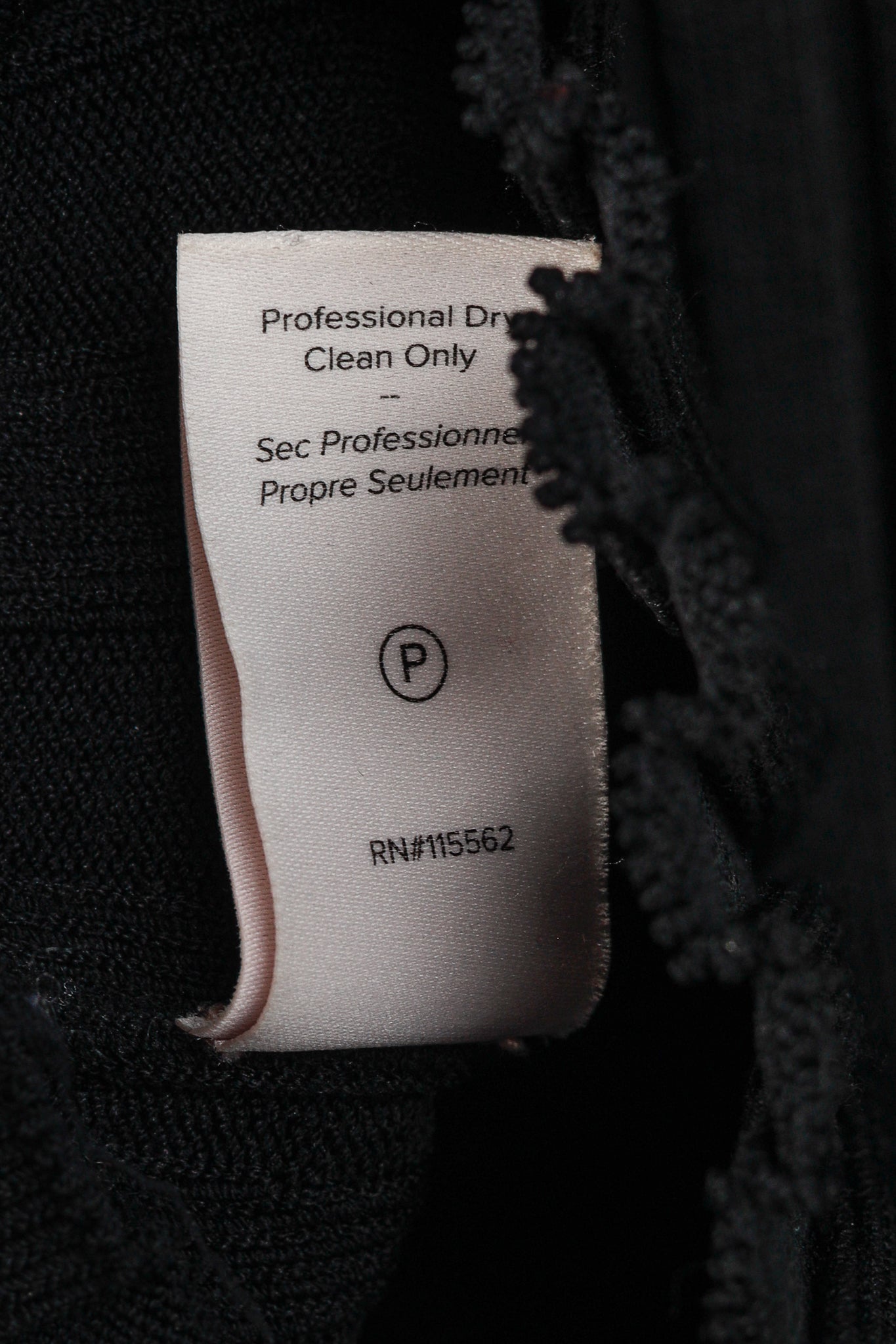 Cinq a Sept Pices Black Wide-Ribbed Knit Long Sleeve Pullover