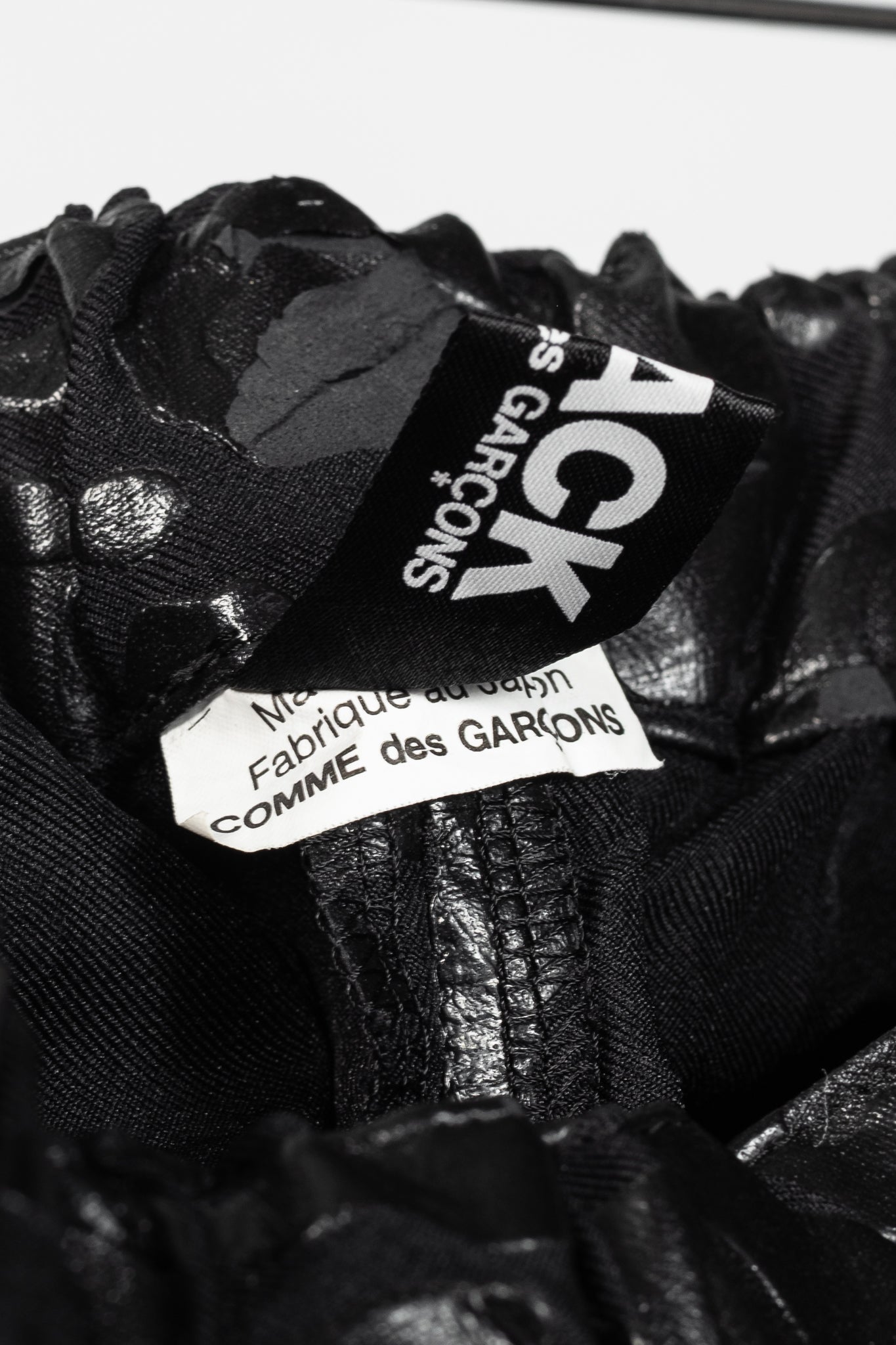 BLACK Comme des Garcons Black Leopard-Twill Balloon Shorts