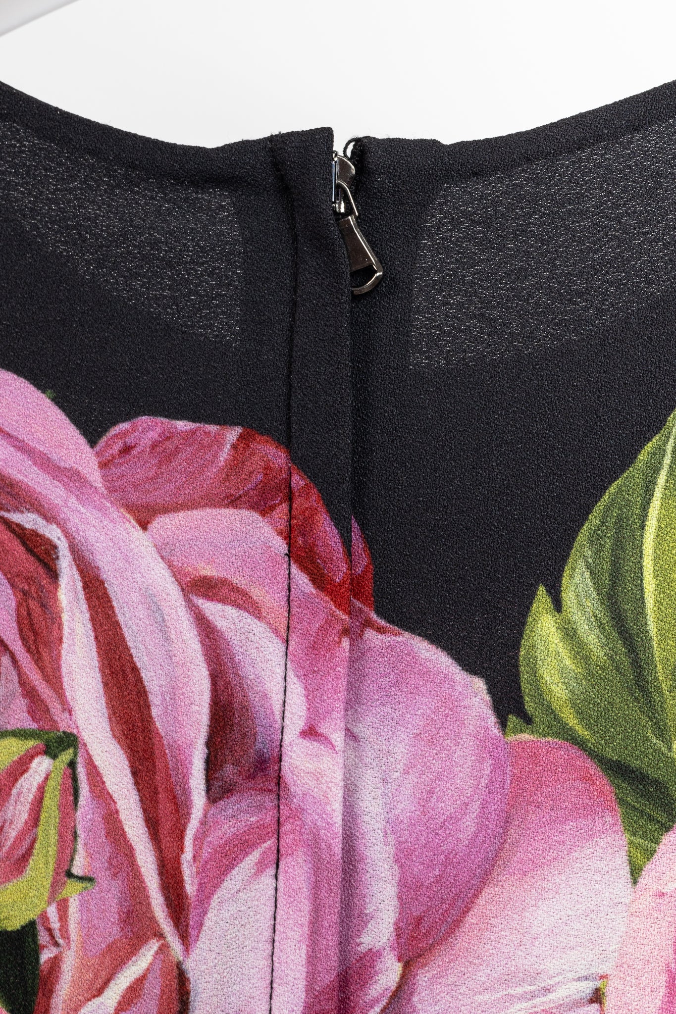 Dolce & Gabbana Nero Rose Floral Printed Crêpe Top