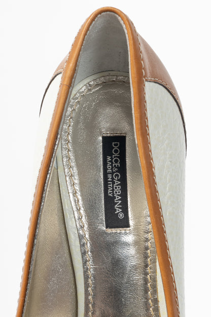 Dolce & Gabbana White & Cognac Logo-Plate Pumps