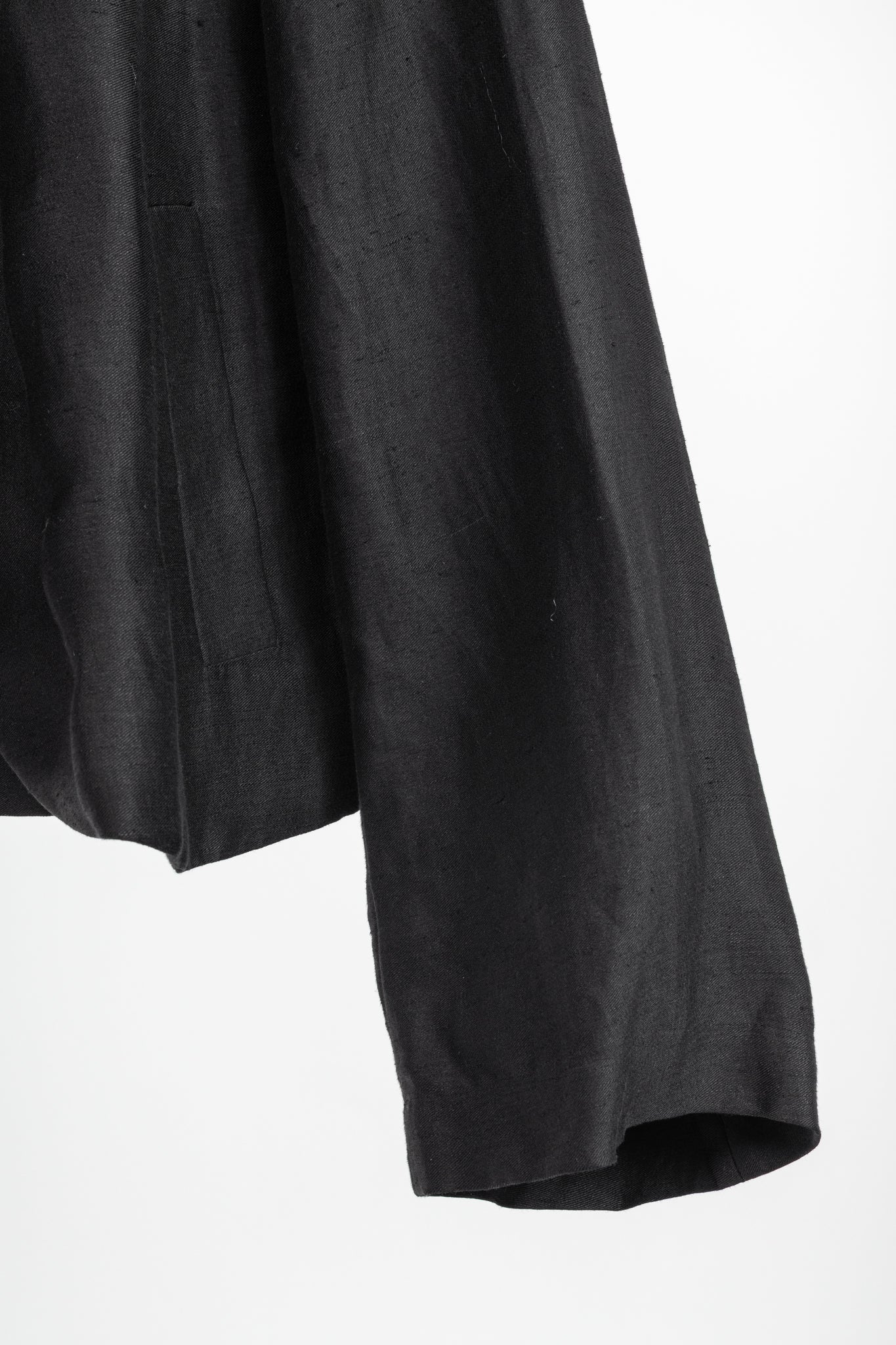 Dorothee Schumacher Black Linen Shantung Metallic-Collar Jacket