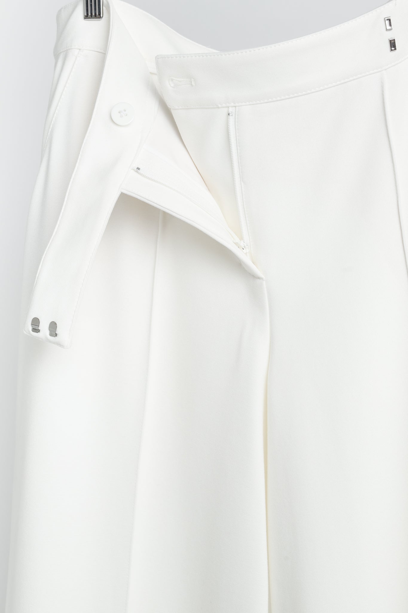Dorothee Schumacher Emotional Essence White Ponte Wide-Leg Pants