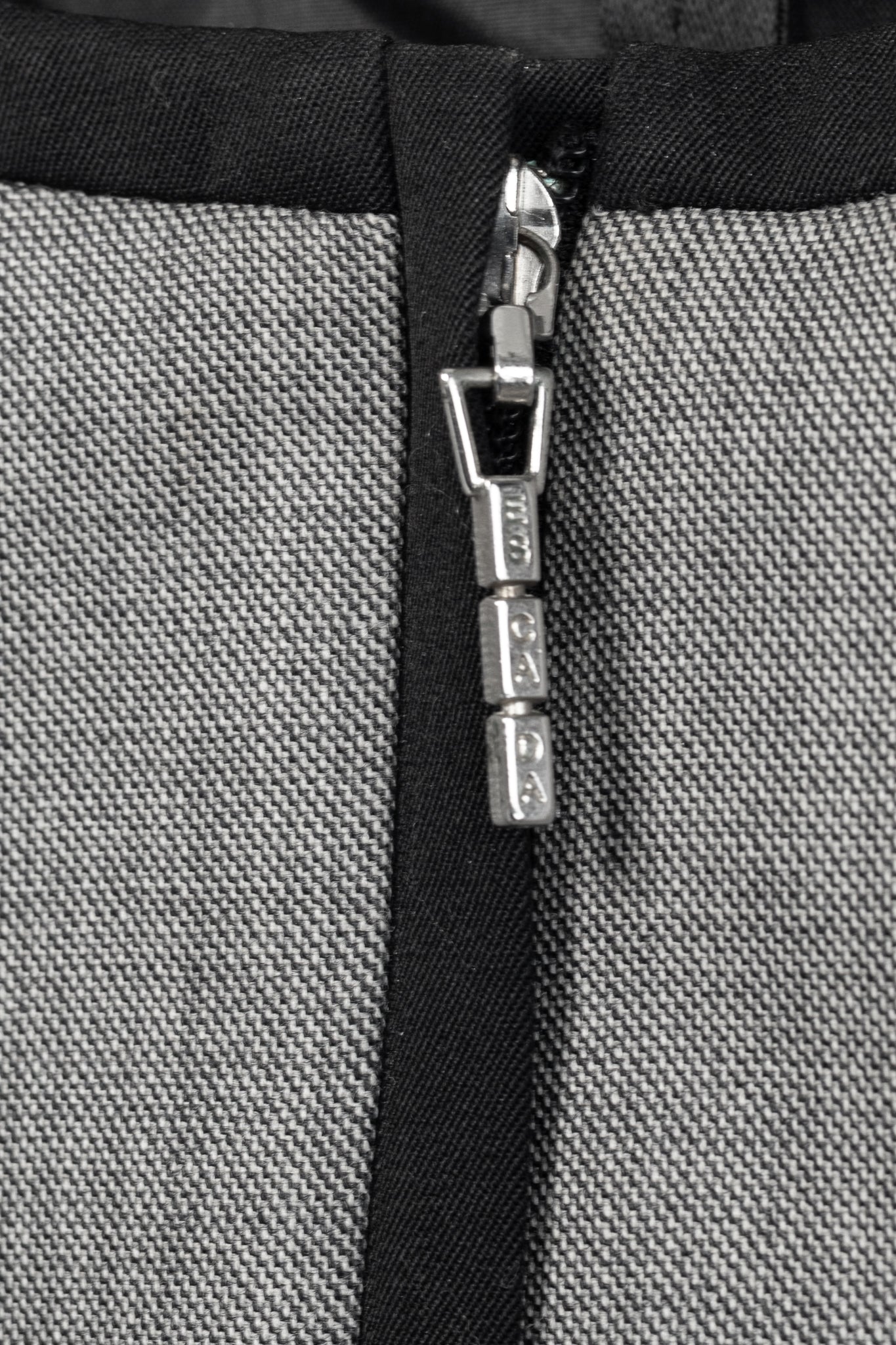 Escada Grey Wool Contrast-Piping Zip Blazer