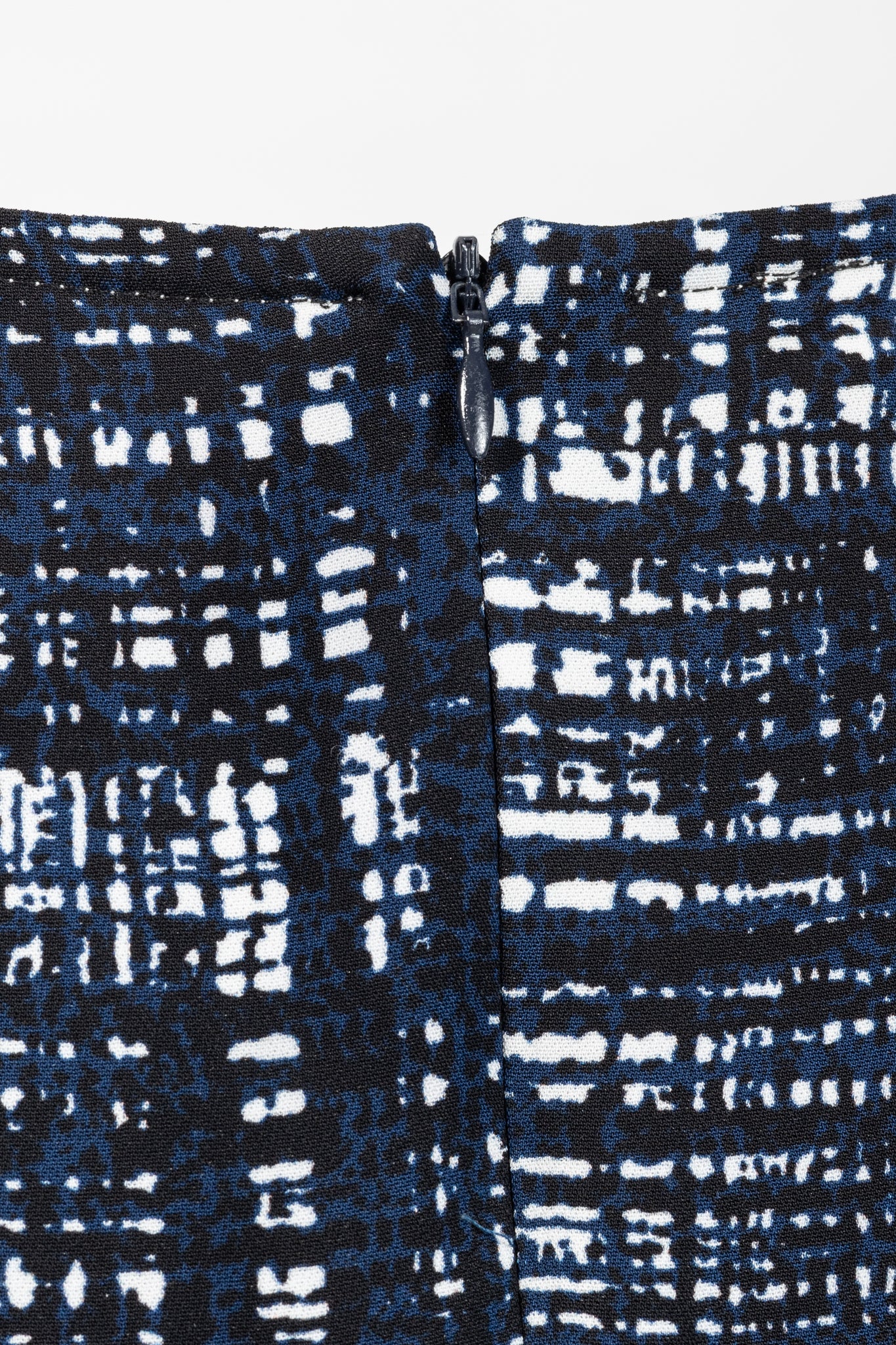 Escada Divatu "Open Miscellaneous" Navy Plaid Crepe Mini Dress