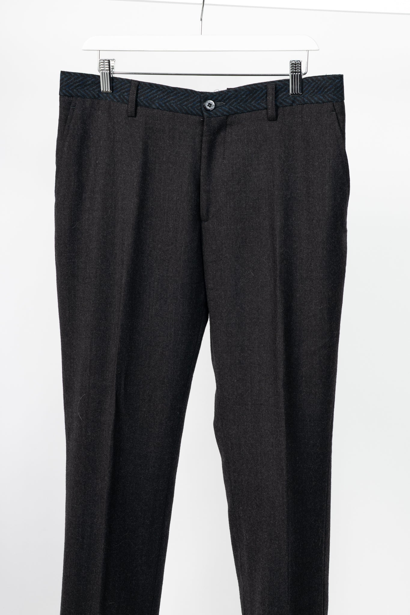 Etro Superleggerr Charcoal Wool-Flannel Herringbone-Trim Trousers