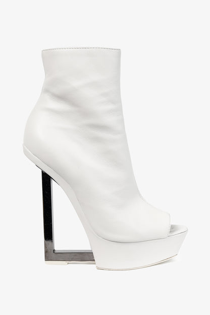 Gareth Pugh SS/14 Runway White Leather Angular-Heel Ankle Boots