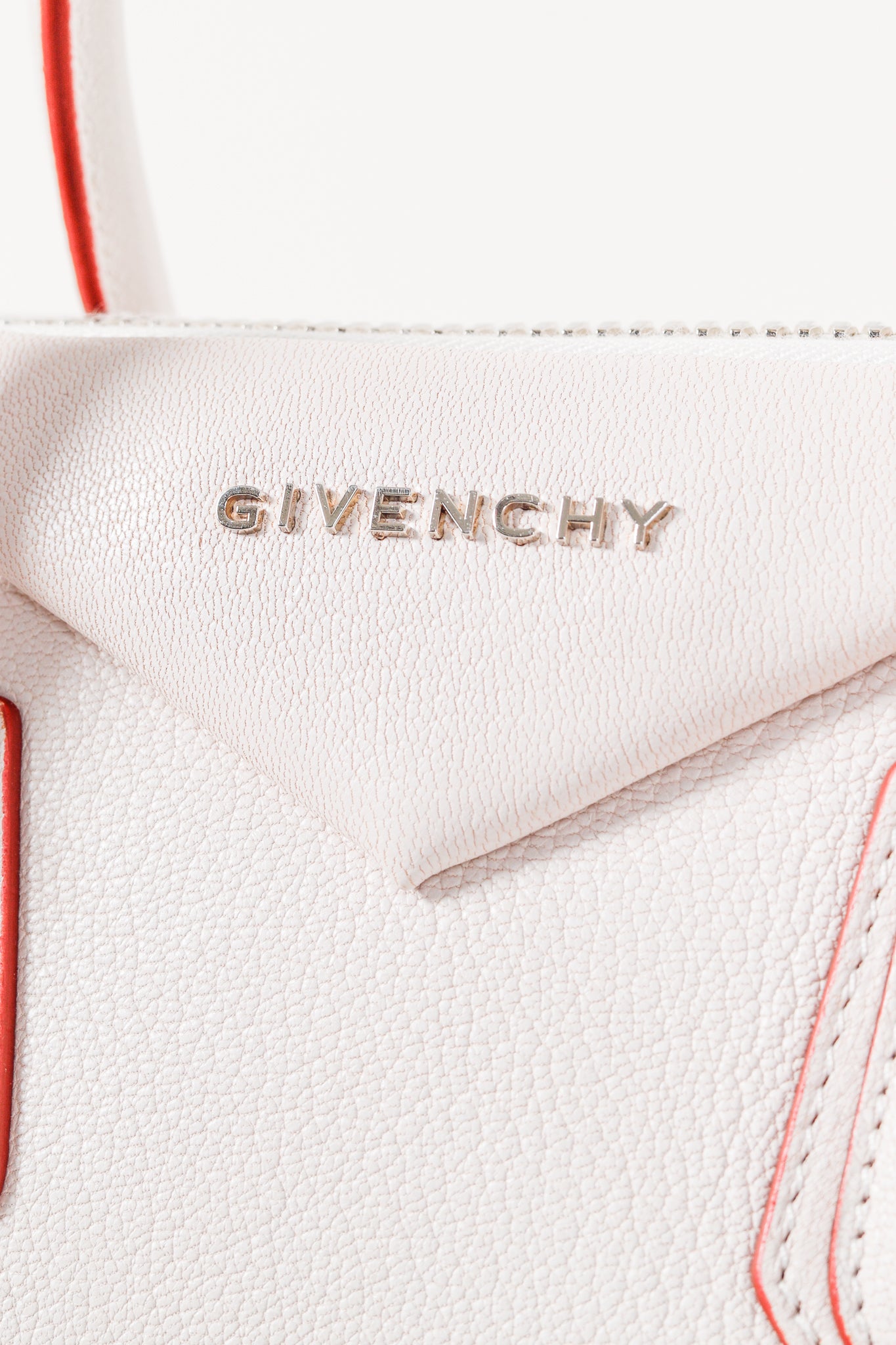 Givenchy Sugar Goatskin White Antigona Top Handle Handbag