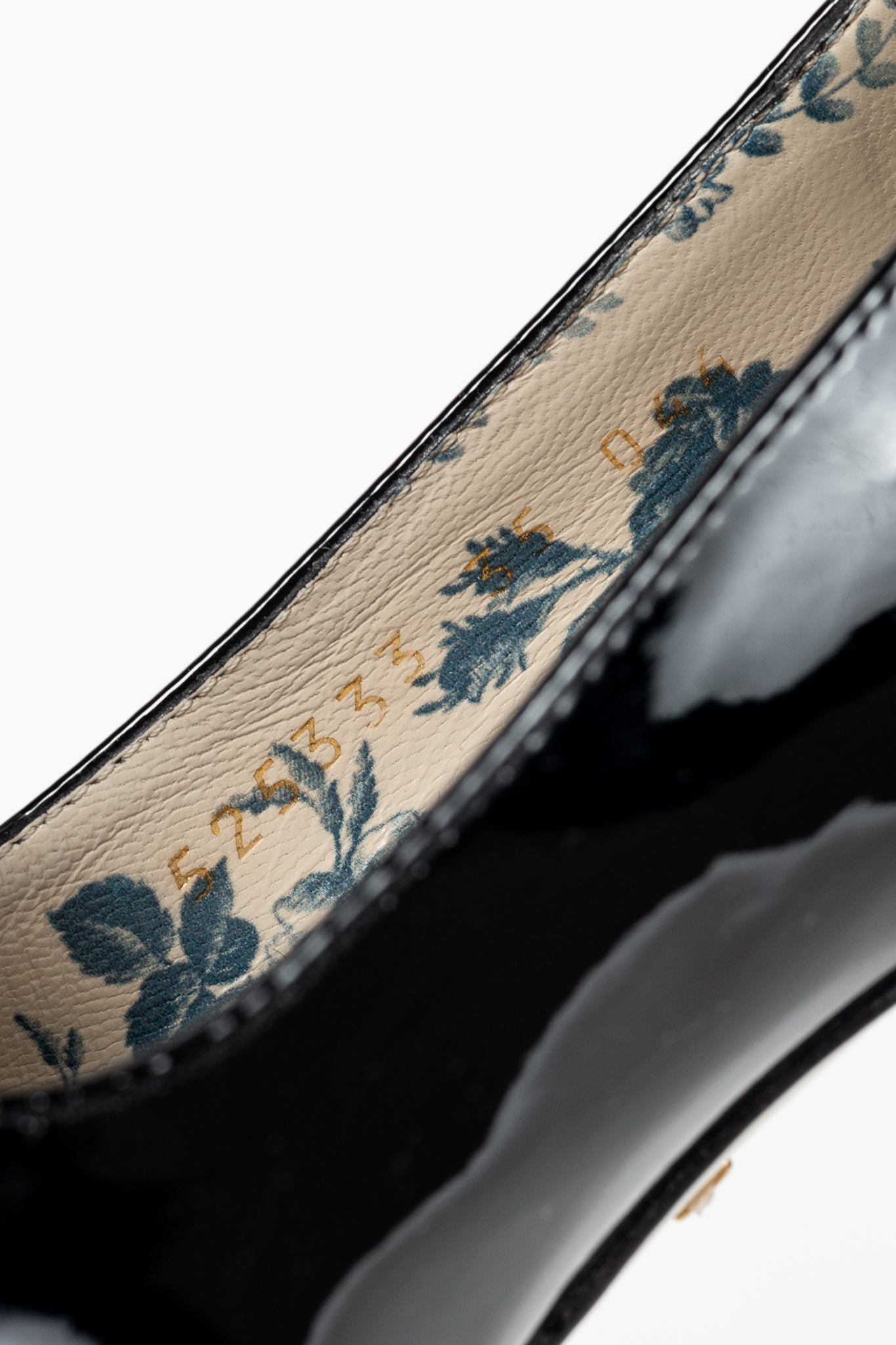 Gucci Victoire Black Patent-Leather GG Loafer Pumps